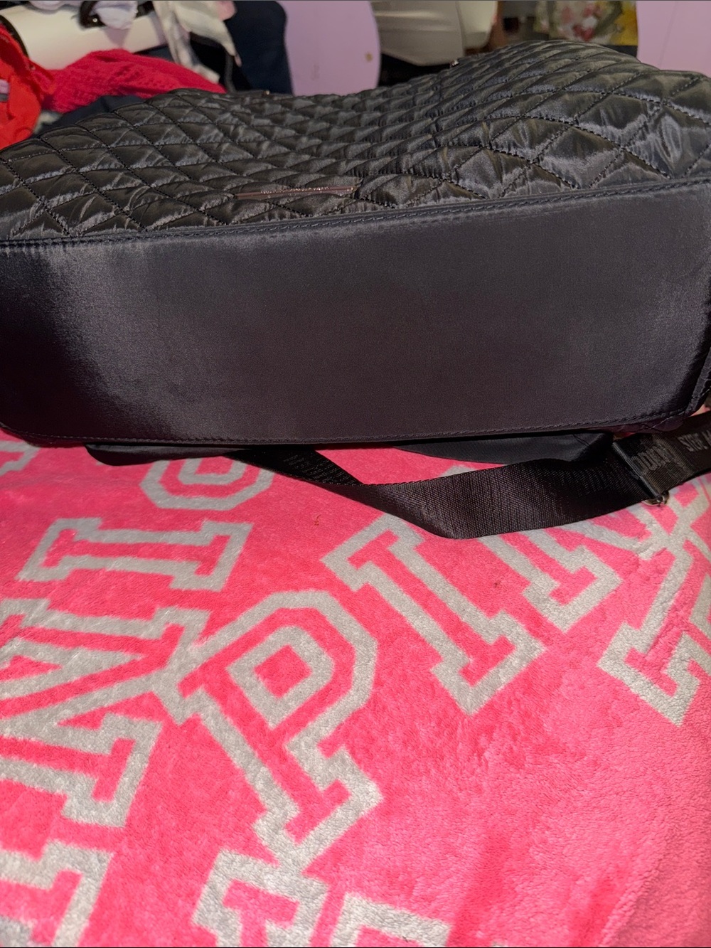 Steve Madden Black Quilted Nylon Tote with Front Pouches/Baby Diaper Bag - Picture 7 of 9